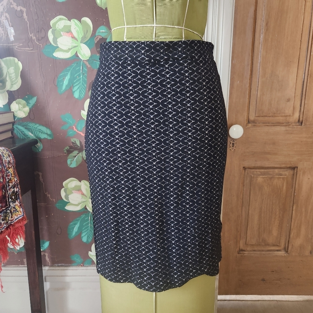 Maeve by Anthropologie Black & White Textured Pencil Skirt – Size  SM